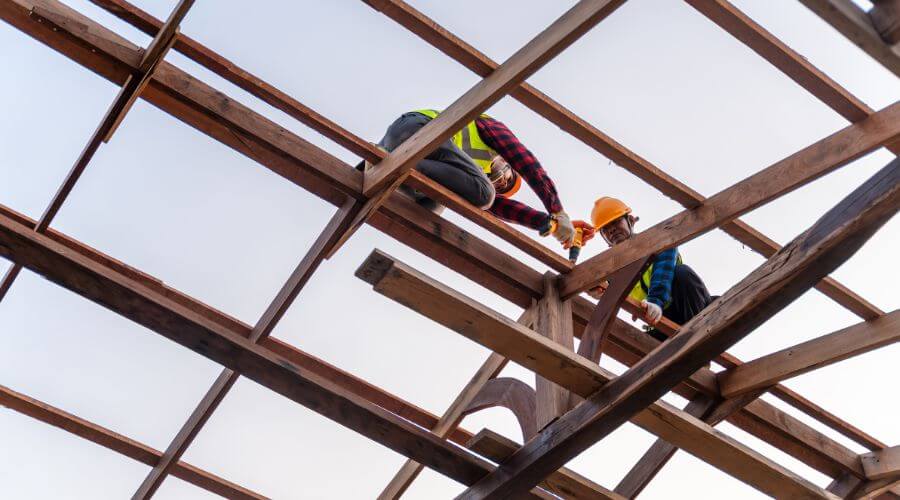 Expert Emergency Roof Repairs services in Trout Lake, MI